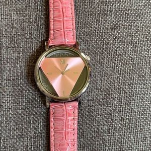 New stainless steel pink faux leather watch women